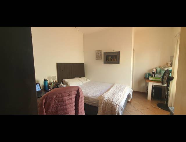 2 BEDROOM FLAT TO LET IN HEIDELBERG CENTRAL